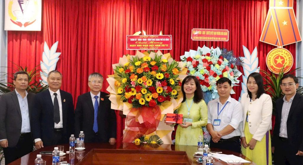 LĐ thành phố Đà Nẵng đến thăm