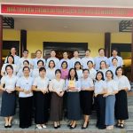 Đảng viên chi bộ chụp hình lưu niệm tại B1 Hồng Phước